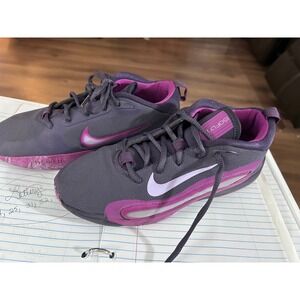 Nike Isofly Basketball Shoes Kids Purple Pink‎ Lace Up Athletic Sneakers size6Y